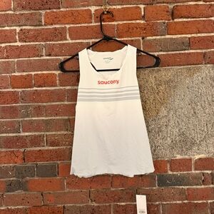 Saucony Endorphin race singlet— small